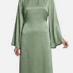 Safiya – Flared Sleeve Velvet – Abaya Dress