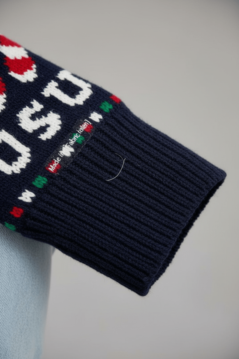 Auri – Women’s Cropped Jacquard Knit Sweatshirt with Holiday Graphic